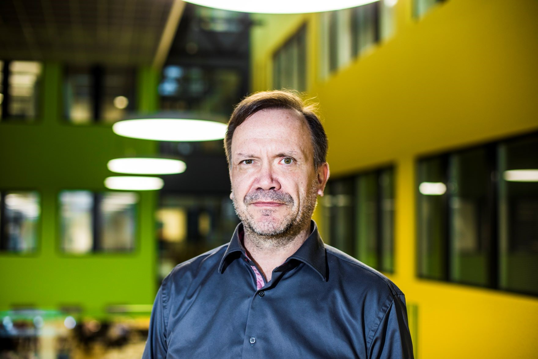 Kuvassa on Jukka Peltola.