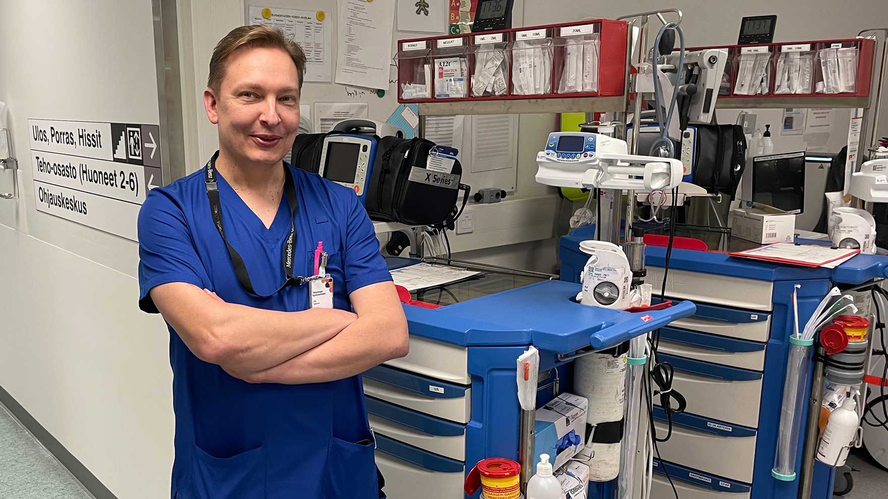 Valokuva Ville Jalkasesta teho-osaston käytävällä.